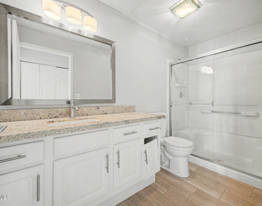 7009 E Acoma Drive - Photo Thumbnail 18