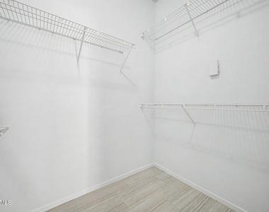 7009 E Acoma Drive - Photo Thumbnail 14