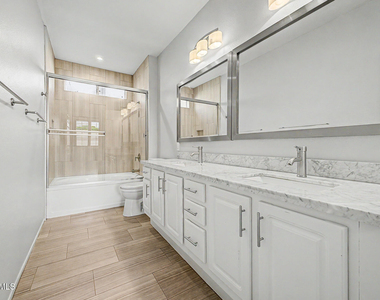 7009 E Acoma Drive - Photo Thumbnail 13