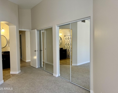 4050 E Coolbrook Avenue - Photo Thumbnail 6