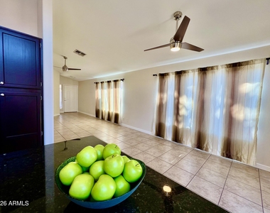 4050 E Coolbrook Avenue - Photo Thumbnail 11