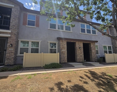 2354 E Huntington Drive - Photo Thumbnail 2