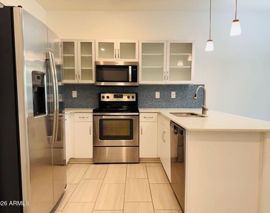2354 E Huntington Drive - Photo Thumbnail 12
