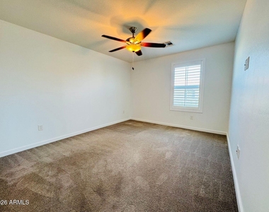2354 E Huntington Drive - Photo Thumbnail 24