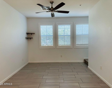 2354 E Huntington Drive - Photo Thumbnail 15