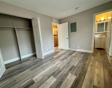 505 N J Street - Photo Thumbnail 7