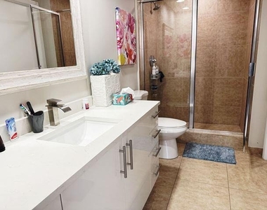 550 Okeechobee Boulevard - Photo Thumbnail 13