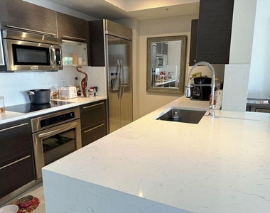 550 Okeechobee Boulevard - Photo Thumbnail 4