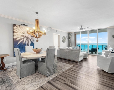 2650 Lake Shore Drive - Photo Thumbnail 2