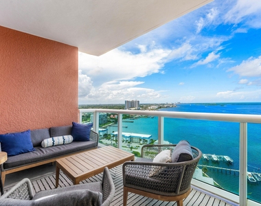 2650 Lake Shore Drive - Photo Thumbnail 24