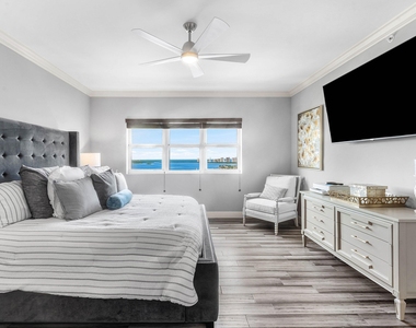 2650 Lake Shore Drive - Photo Thumbnail 15