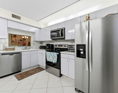 15144 Ashland Street - Photo Thumbnail 11