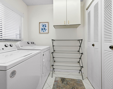 15144 Ashland Street - Photo Thumbnail 6