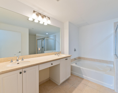 3340 Ne 190th Street - Photo Thumbnail 16