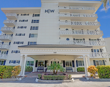 1169 Hillsboro Mile - Photo Thumbnail 18
