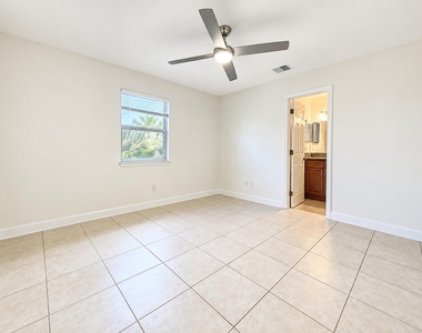3438 Se Iris Street - Photo Thumbnail 12
