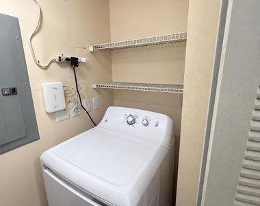 4241 San Marino Boulevard - Photo Thumbnail 10