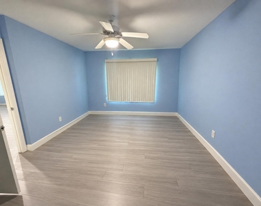 4241 San Marino Boulevard - Photo Thumbnail 4