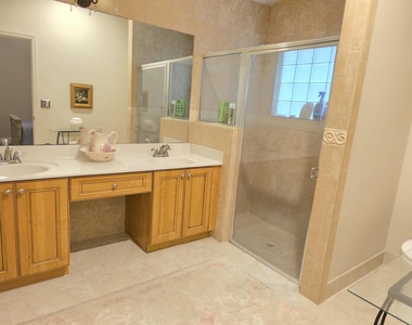 7172 Catalina Way - Photo Thumbnail 14