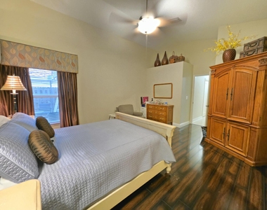 7172 Catalina Way - Photo Thumbnail 11