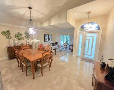 7172 Catalina Way - Photo Thumbnail 17