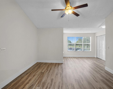 12730 Vista Isles Drive - Photo Thumbnail 12