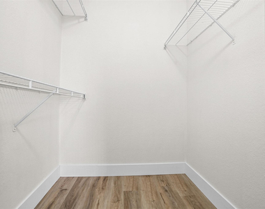 12730 Vista Isles Drive - Photo Thumbnail 17