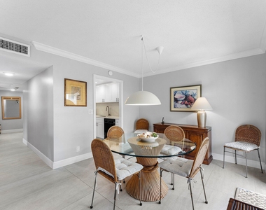 1111 S Ocean Boulevard - Photo Thumbnail 8