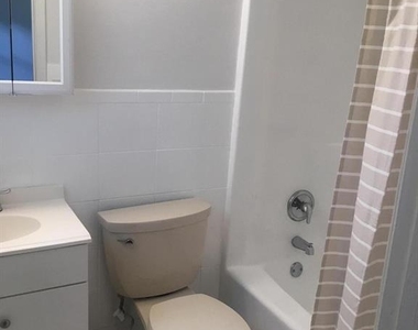 5156 Ne 6th Avenue - Photo Thumbnail 4