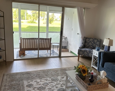 3661 Via Poinciana - Photo Thumbnail 8