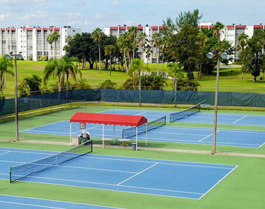 3661 Via Poinciana - Photo Thumbnail 2