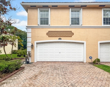 4528 Thornwood Circle - Photo Thumbnail 23