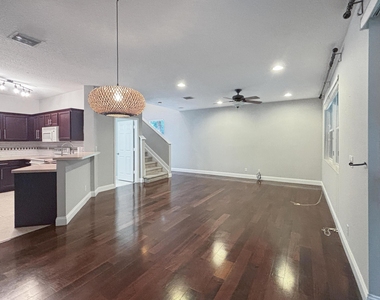 4528 Thornwood Circle - Photo Thumbnail 1