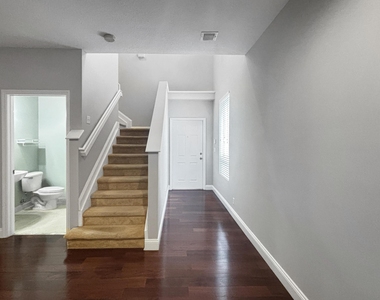 4528 Thornwood Circle - Photo Thumbnail 3