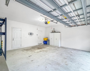 4528 Thornwood Circle - Photo Thumbnail 17