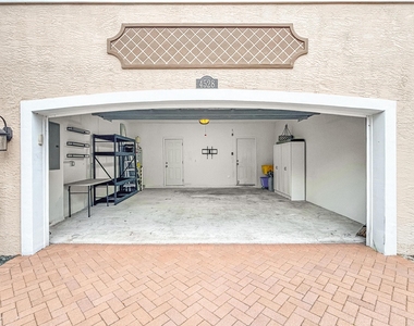 4528 Thornwood Circle - Photo Thumbnail 27