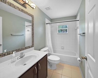 4528 Thornwood Circle - Photo Thumbnail 13