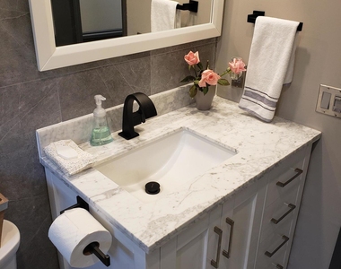 3980 Oaks Clubhouse Drive - Photo Thumbnail 21