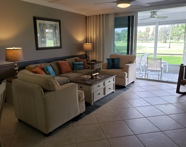 3980 Oaks Clubhouse Drive - Photo Thumbnail 7