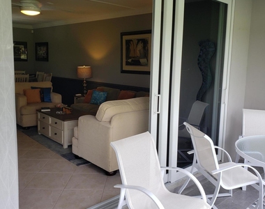3980 Oaks Clubhouse Drive - Photo Thumbnail 11
