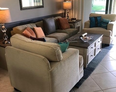 3980 Oaks Clubhouse Drive - Photo Thumbnail 8