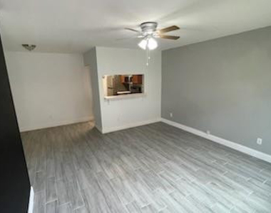 10053 Winding Lake Road - Photo Thumbnail 2