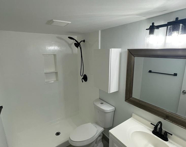 10053 Winding Lake Road - Photo Thumbnail 20
