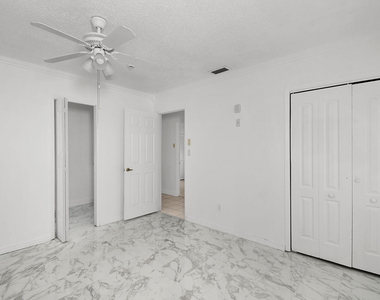 325 Nw Rebecca Avenue - Photo Thumbnail 15