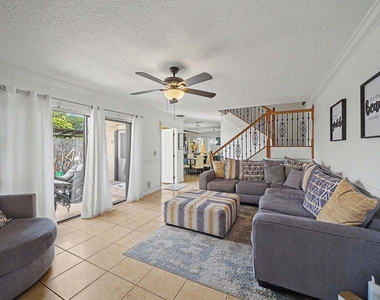 149 Lake Arbor Drive - Photo Thumbnail 4