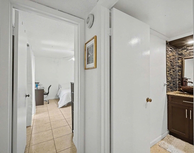 149 Lake Arbor Drive - Photo Thumbnail 18
