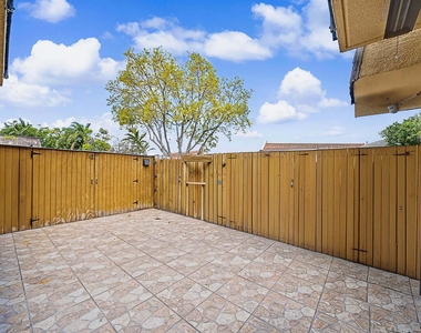 149 Lake Arbor Drive - Photo Thumbnail 36