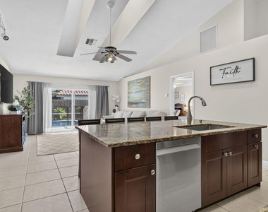 1204 Mulberry Place - Photo Thumbnail 29