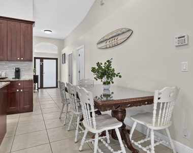 1204 Mulberry Place - Photo Thumbnail 20