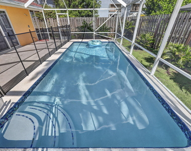 1204 Mulberry Place - Photo Thumbnail 50